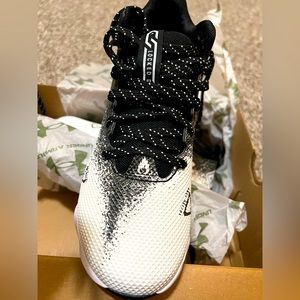 Size 2.5 UA Football Cleats